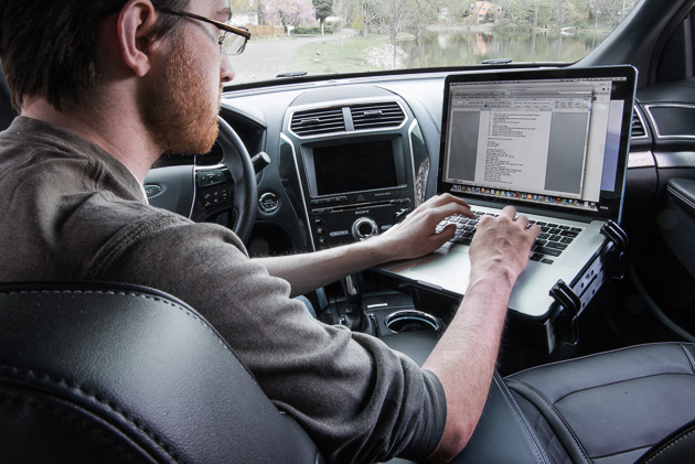 vehicle laptop mounts