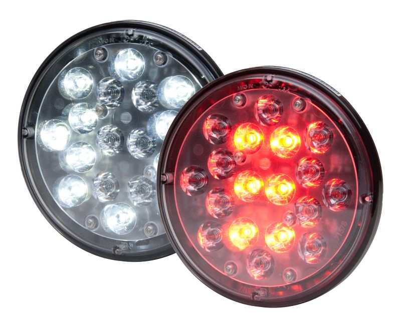 Spot light for commercial vehicle